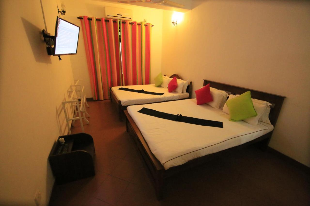 Singgah Kandy Tennekumbura Buitenkant foto